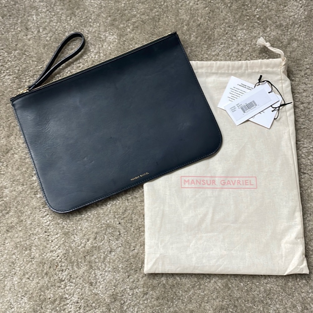 Mansur Gavriel clutch